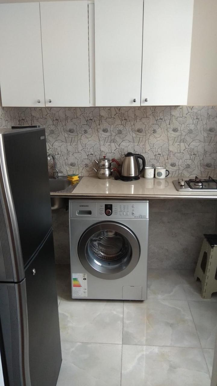 Iren Apartment Batumi Exterior foto