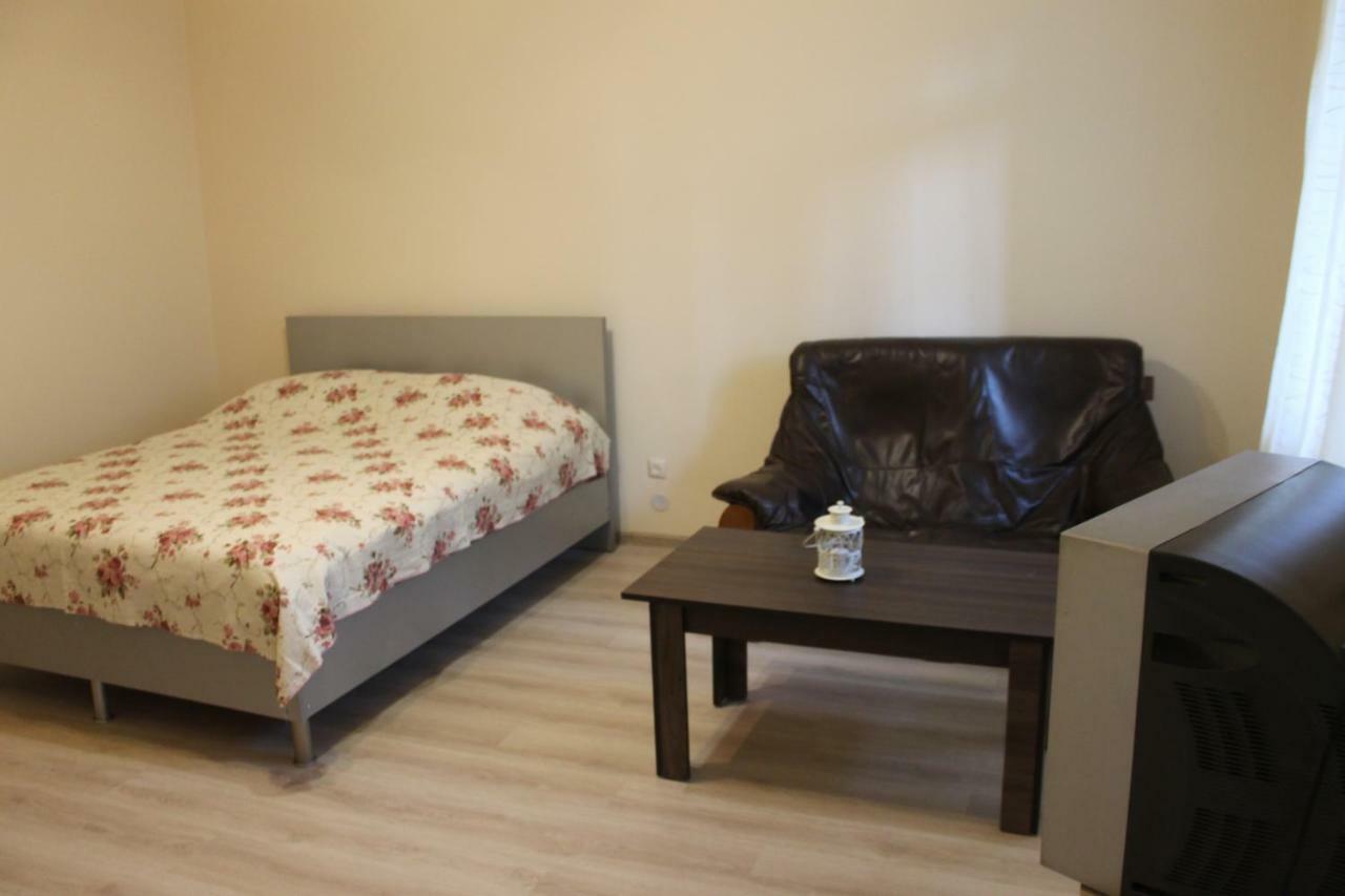 Iren Apartment Batumi Exterior foto